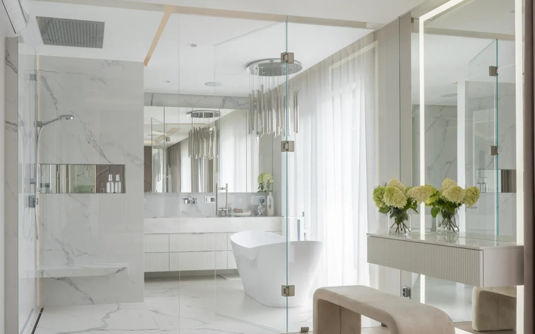 Jak pomalować ścianę, żeby&nbsp;wyglądała perfekcyjnie? Praktyczny poradnik z&nbsp;naszej pracowni.